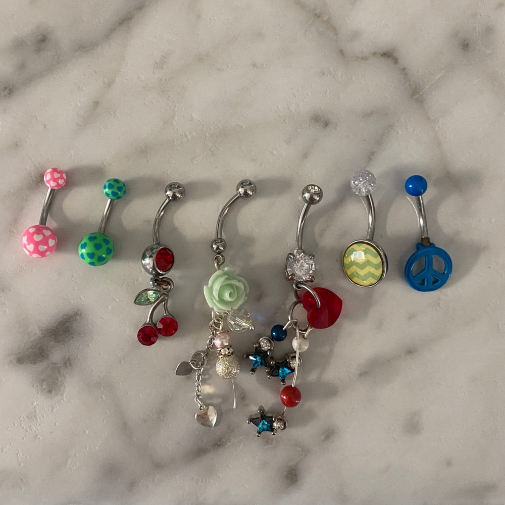 Lot of 7 belly button rings